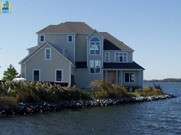 Learn about the best building practices for waterfront homes.